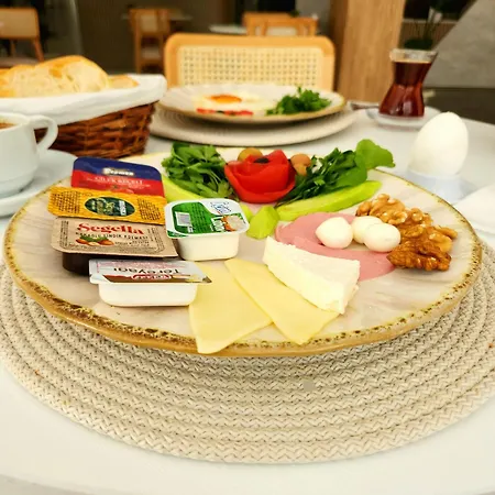Отель Karden